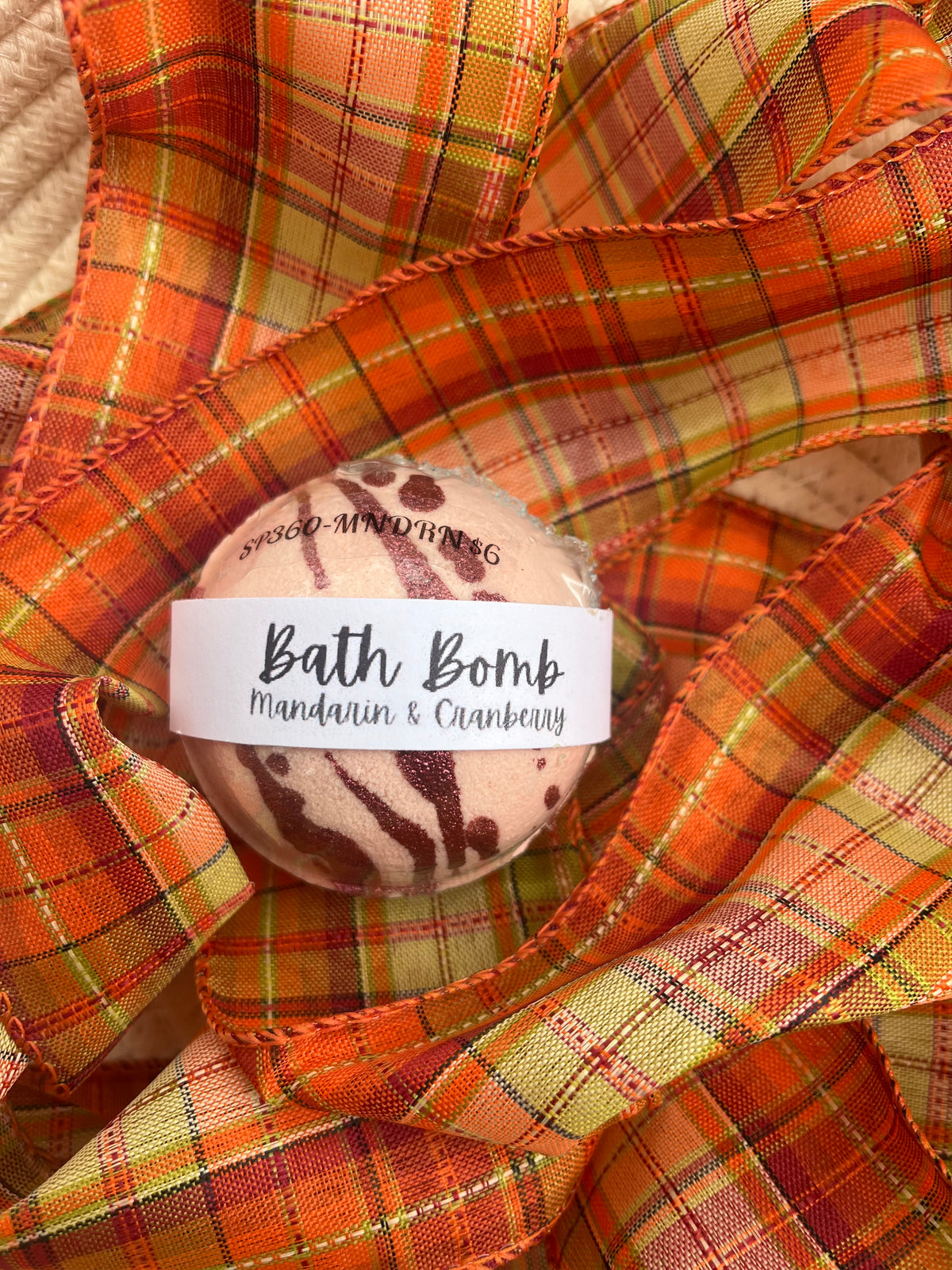 Mandarin Cranberry Bath Bomb